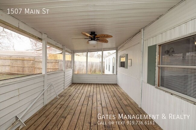 Building Photo - 1507 E Main St