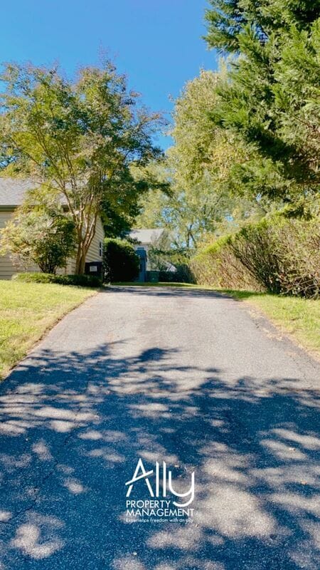 Building Photo - 2935 Lamkin Way