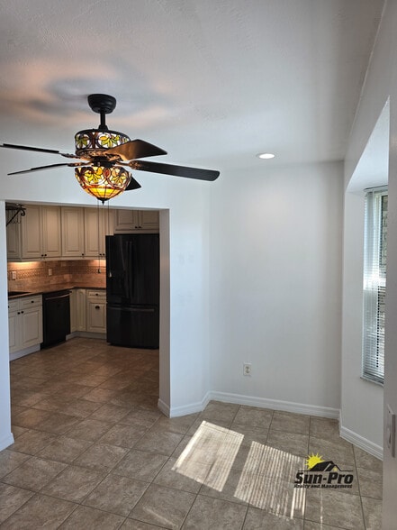 Building Photo - 139 Riverwalk Ct