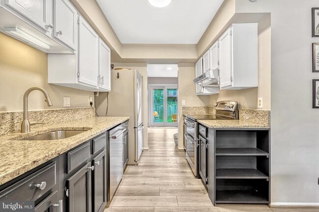 Building Photo - 10431 Todman Landing Ct