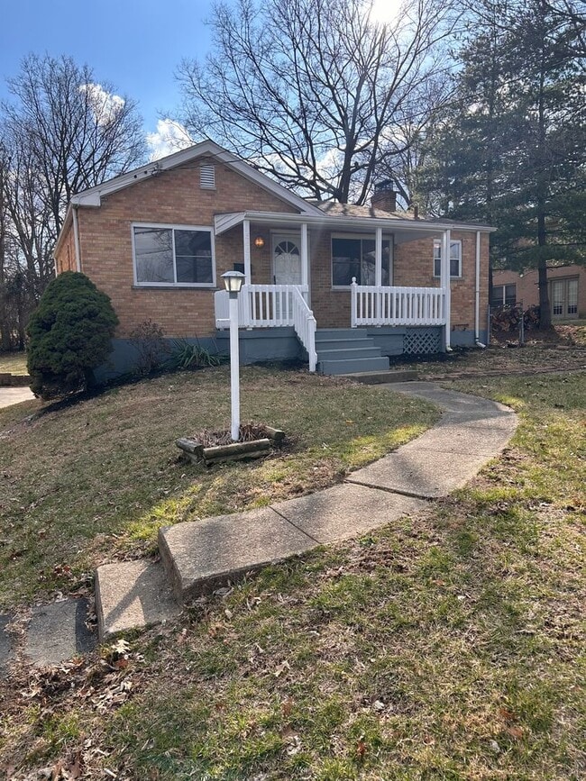 Building Photo - Green Twp- Cozy 2 Bed 1 Bath