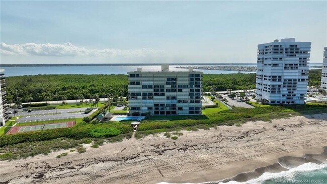 Building Photo - 10000 S Ocean Dr