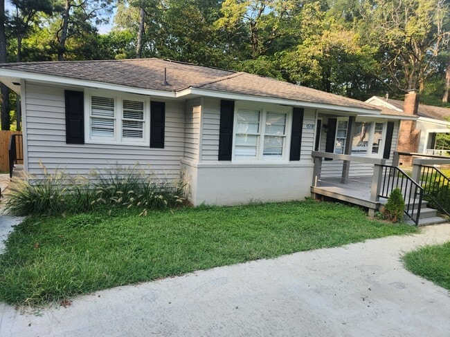 Primary Photo - 1519 Central Ave