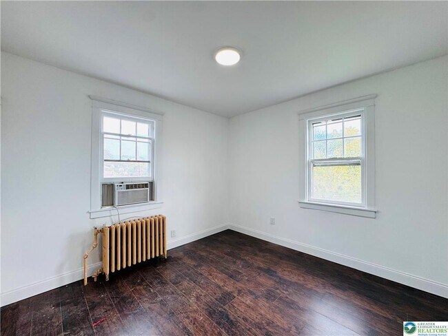 Building Photo - 2619 Broad St