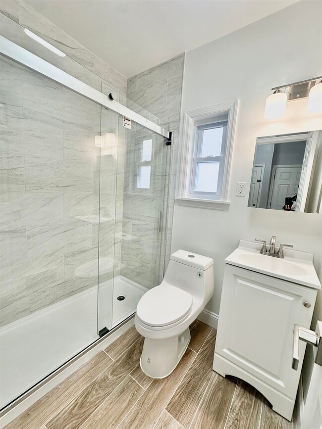 Building Photo - 130 Grant Ave