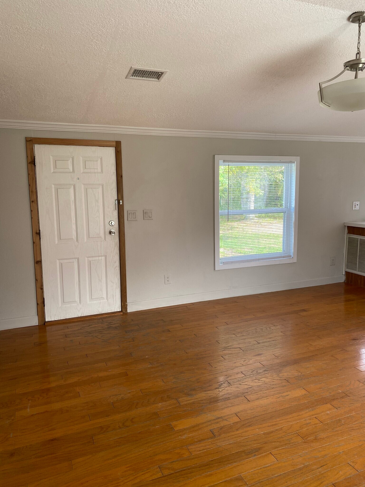 Building Photo - 17020 Meridian Blvd