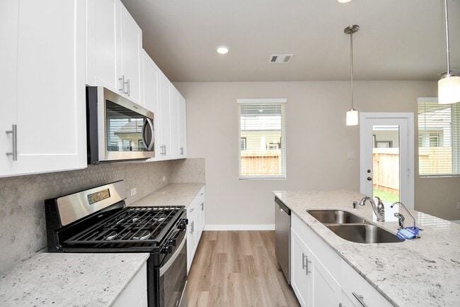 Building Photo - 8408 Rising Stream Dr