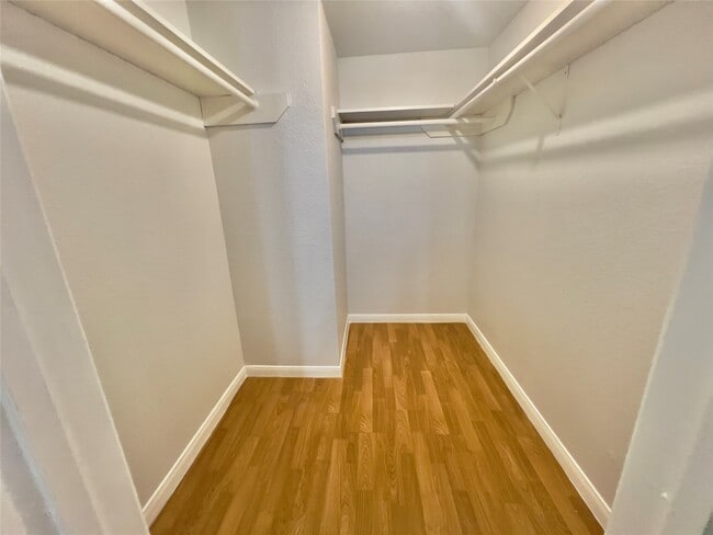 Building Photo - 2750 Holly Hall St