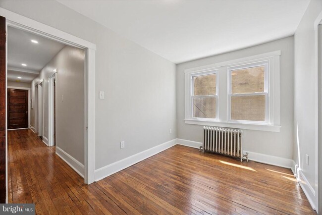 Building Photo - 241 Haverford Ave