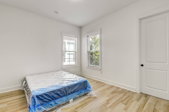 Building Photo - Townhome  in The Enclave at Summer Beach