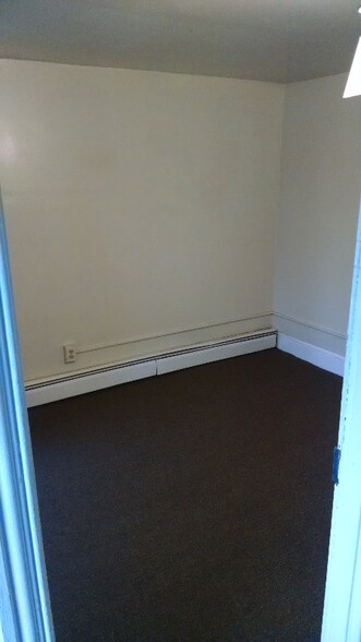 Building Photo - 770 Kohn St