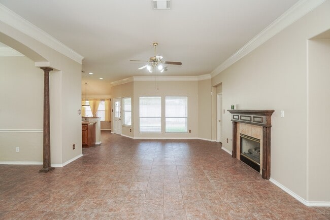 Building Photo - 415 Sterling Heights Ln