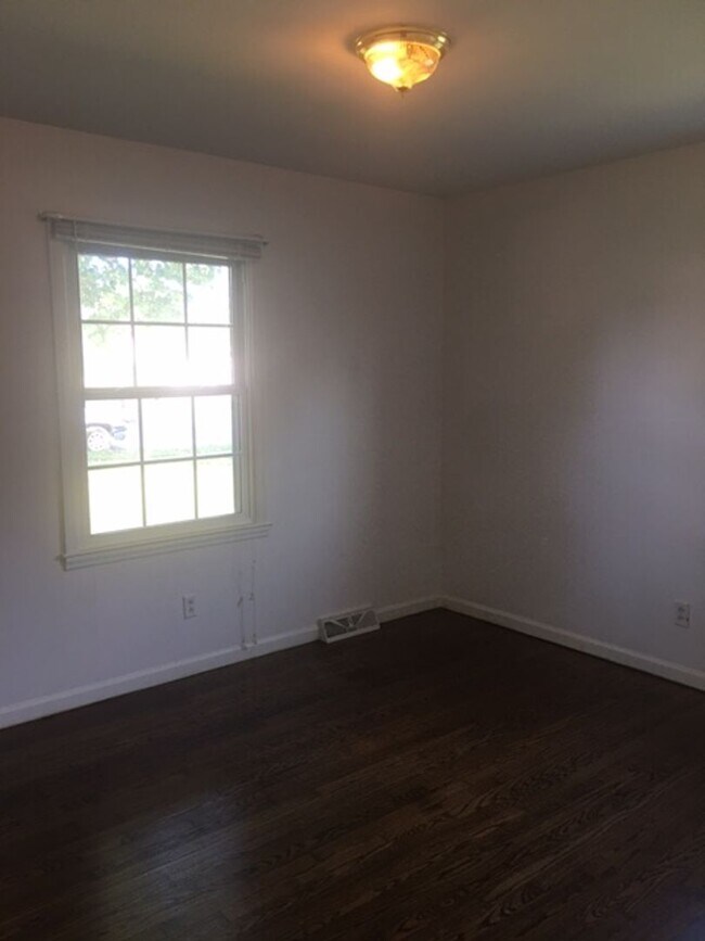 Building Photo - 1748 Wyatt Pkwy