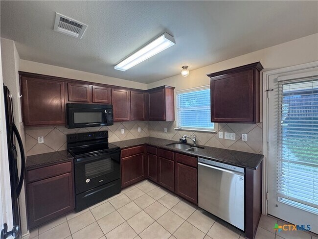 Building Photo - 5200 Lions Gate Ln
