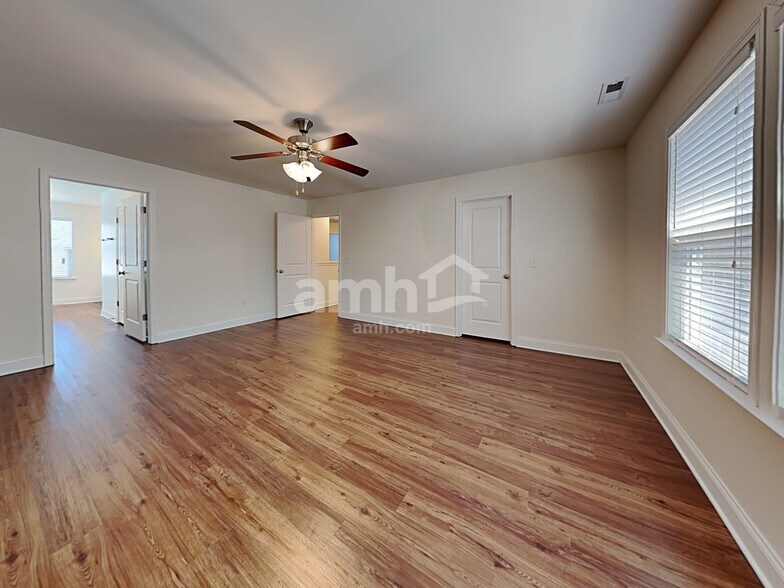 Building Photo - 1615 Heather Trace Ln
