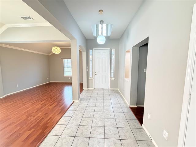 Building Photo - 301 Mimosa Dr