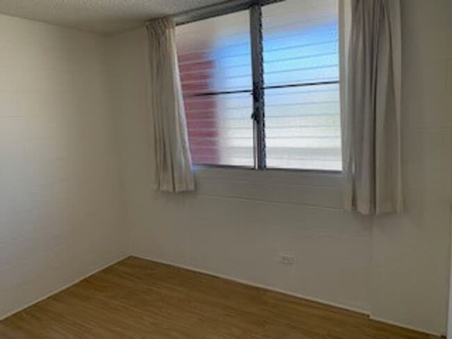 Building Photo - Makiki Apartment - 2 bedroom, 1 bath with ...