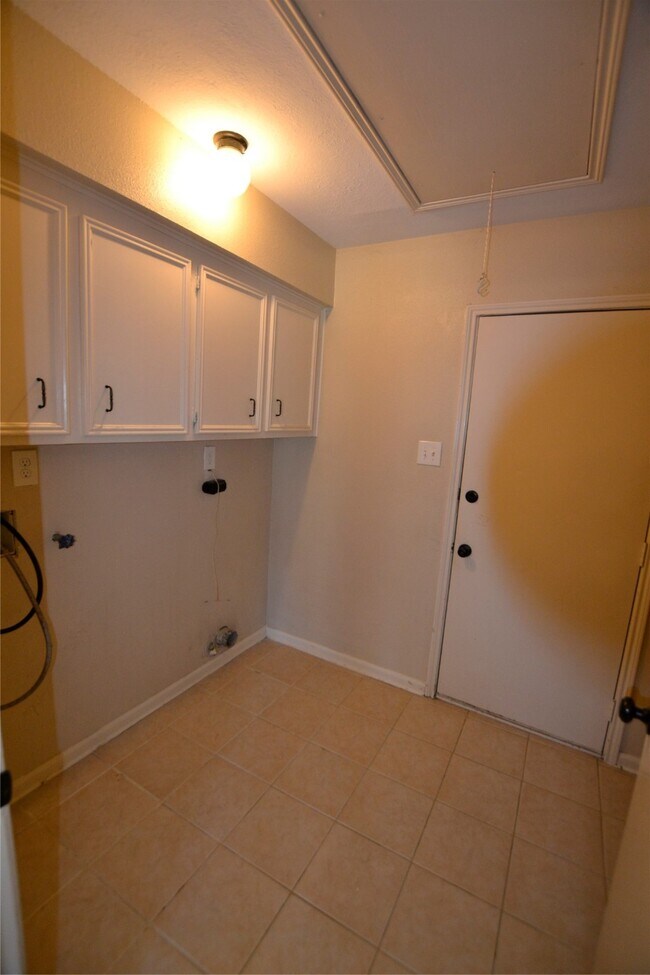 Building Photo - 18735 Shannon Glen Ln