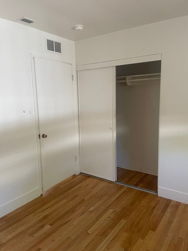 Building Photo - WONDERFUL HOME LOCATED IN KUTRAS TRACT!