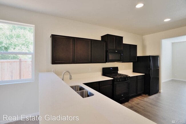 Building Photo - 3 br, 2 bath House - 12163 319TH AVE SE