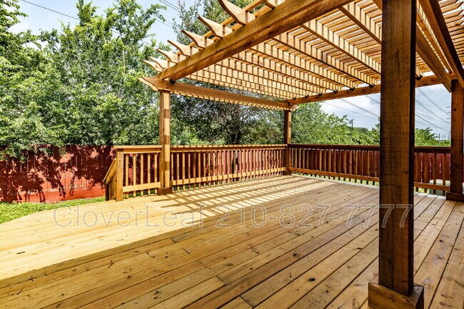 Building Photo - 11446 Sea Gull Ct