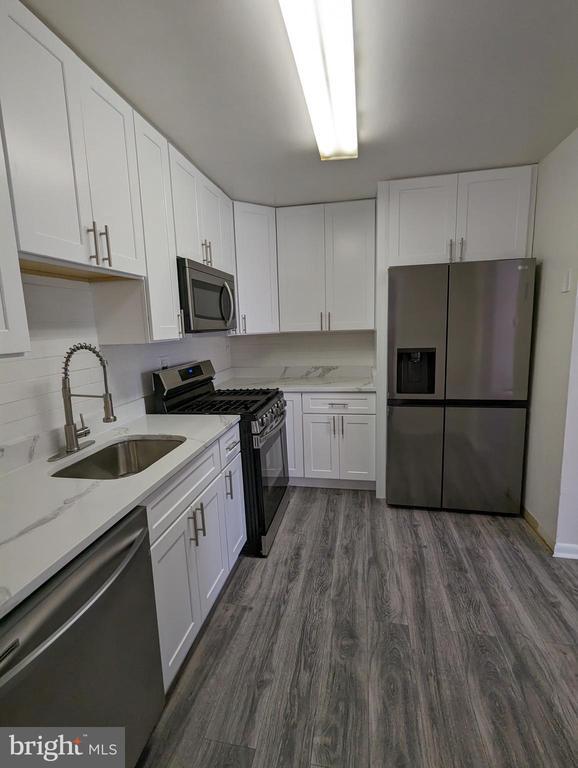 Building Photo - 9225 Bridle Path Ln