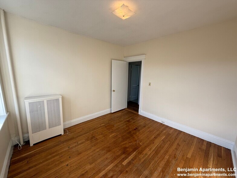 Building Photo - 1161 Commonwealth Ave