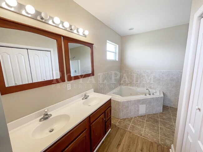 Building Photo - 3BR/2BA Cape Coral Home You'll Compare Every Other Rental To