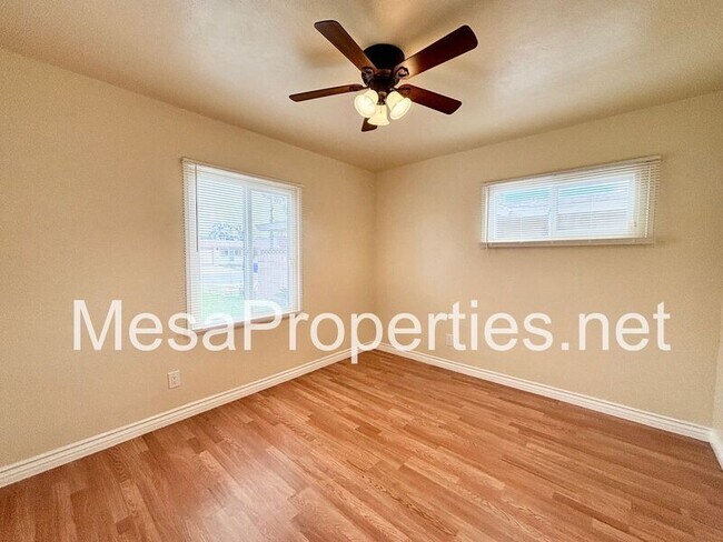 Building Photo - 17571 Deodar Ave