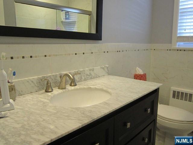 Building Photo - 309B Grand 309B