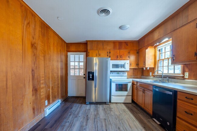 Building Photo - 3209 Pine Brook Ln