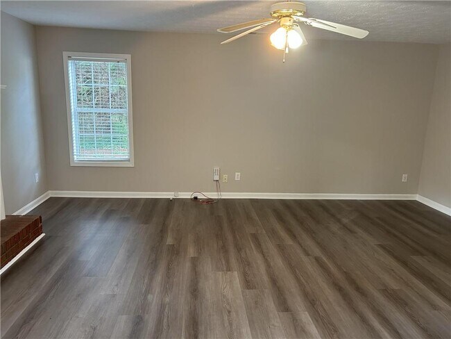 Building Photo - 1551 Swan Valley Ct