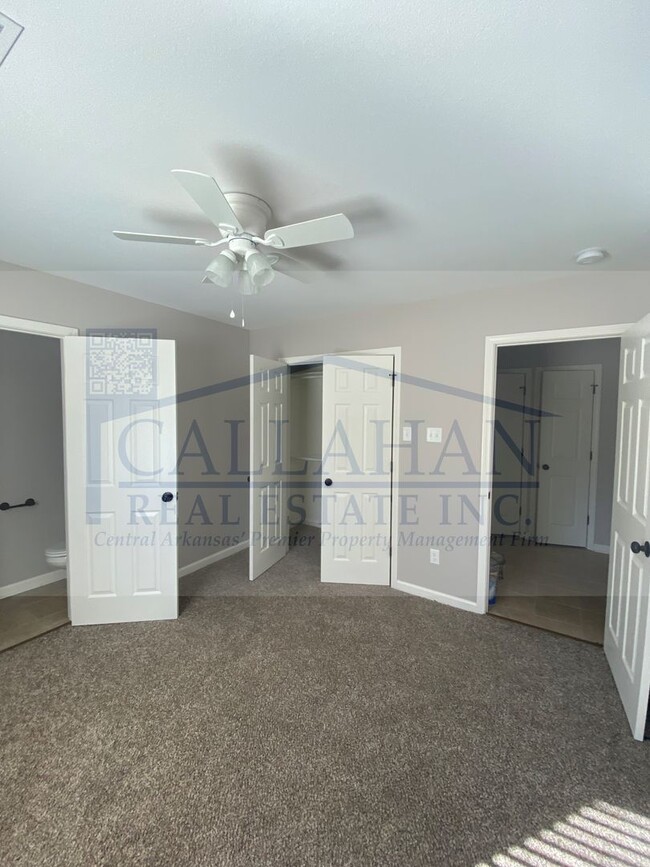 Building Photo - Updated 3 Bedroom in Jacksonville