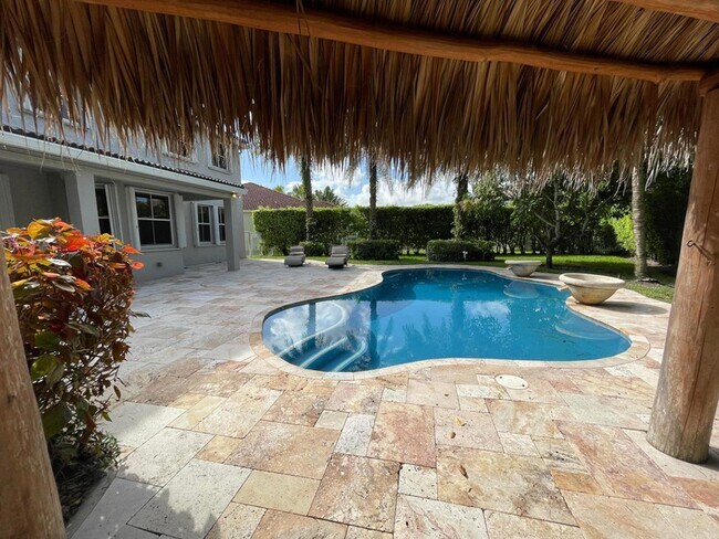 Building Photo - 4230 Palmetto Trail