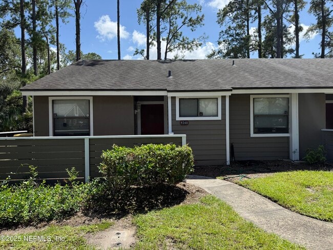 Primary Photo - 8348 Westover Ct