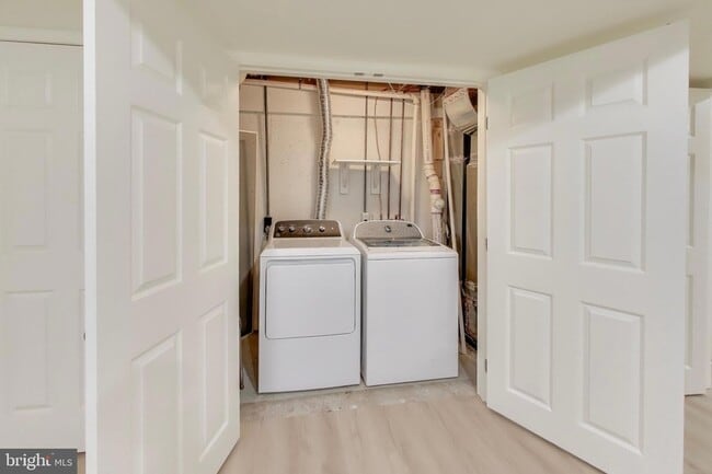 Building Photo - 8932 Barrowgate Ct