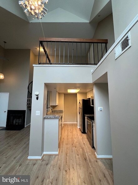 Building Photo - 14055 Vista Dr