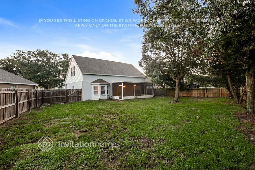 Building Photo - 6649 Cambridge Park Dr