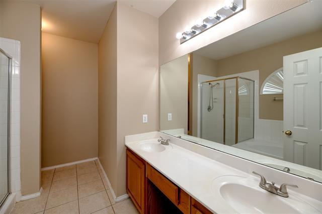 Building Photo - 9612 Bull Creek Dr