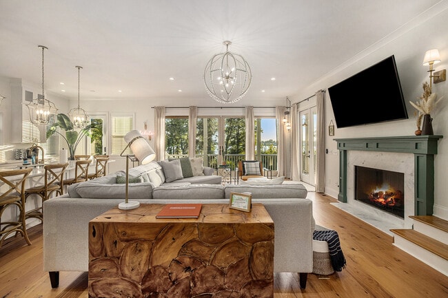 Building Photo - 133 McKelvey Pl