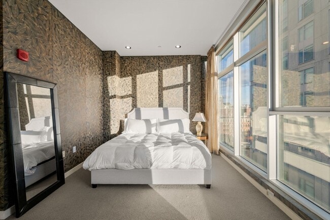 Building Photo - 88 Kingston St