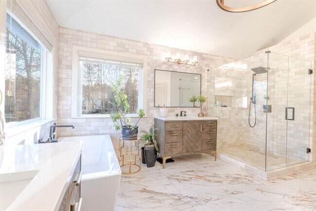 Building Photo - 203 Davis Mill Road