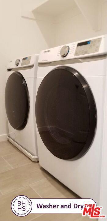 Building Photo - 28629 Solana Ct