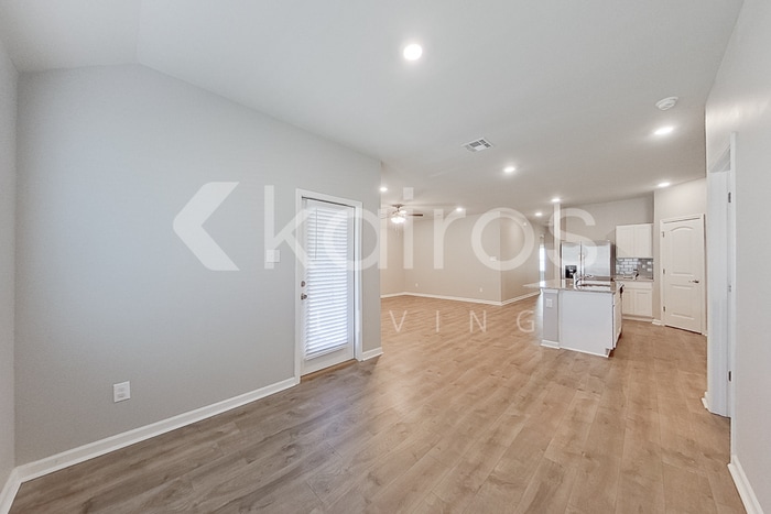 Building Photo - 130 Yardley Ct