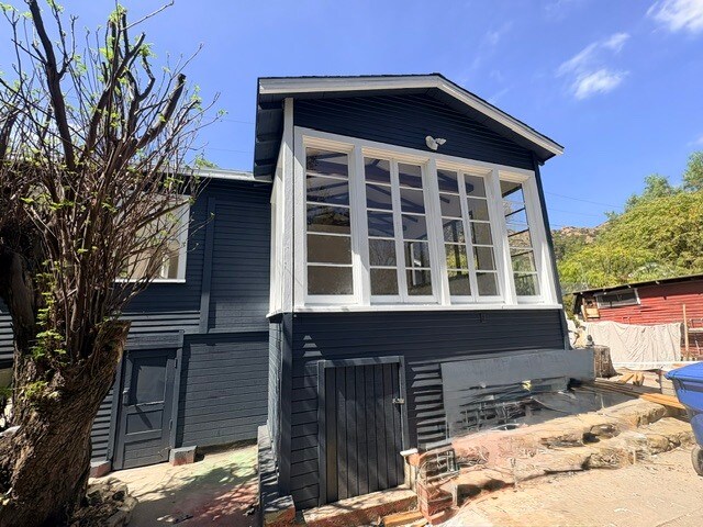 House - 9322 Franklin St