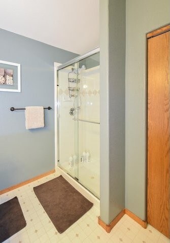 Building Photo - 3759 Jefferson Dr