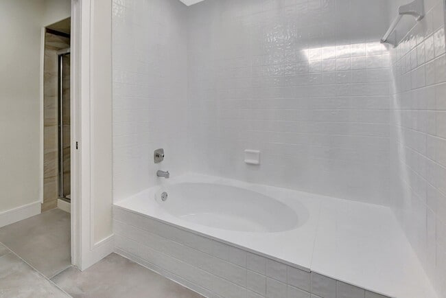 Building Photo - 21440 Campo Allegro Dr