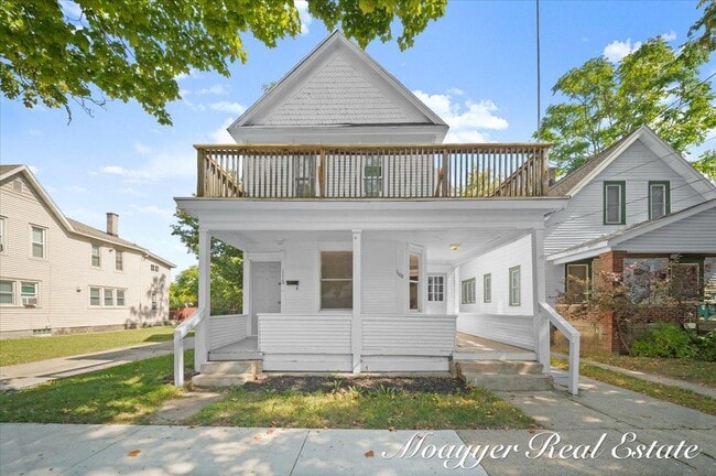 Building Photo - 1108 Muskegon Ave NW