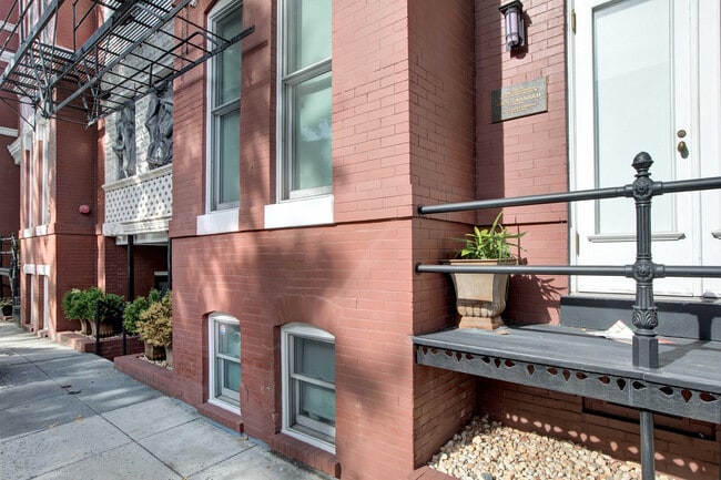 Building Photo - 1832 18th St NW