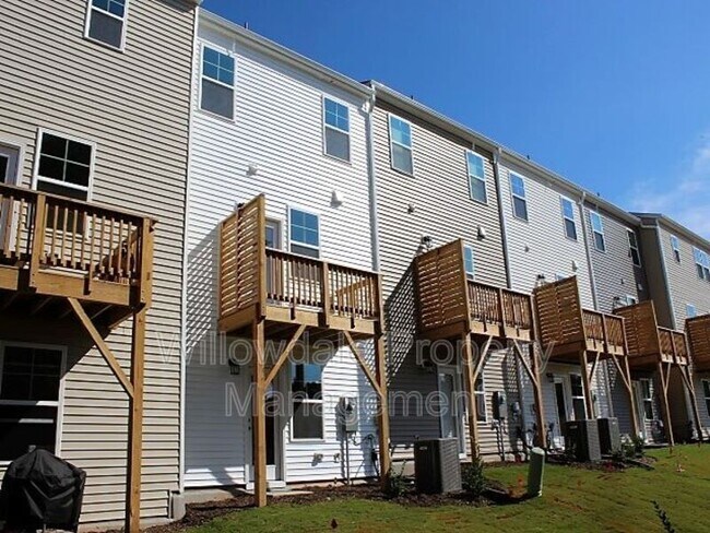 Building Photo - 1079 Shoreside Dr
